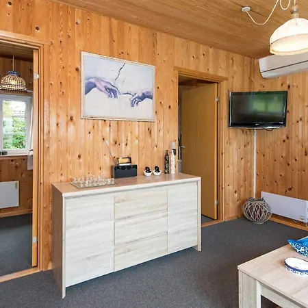 Prázdninový dům Tranquil Near Kvie Lake-by Traum